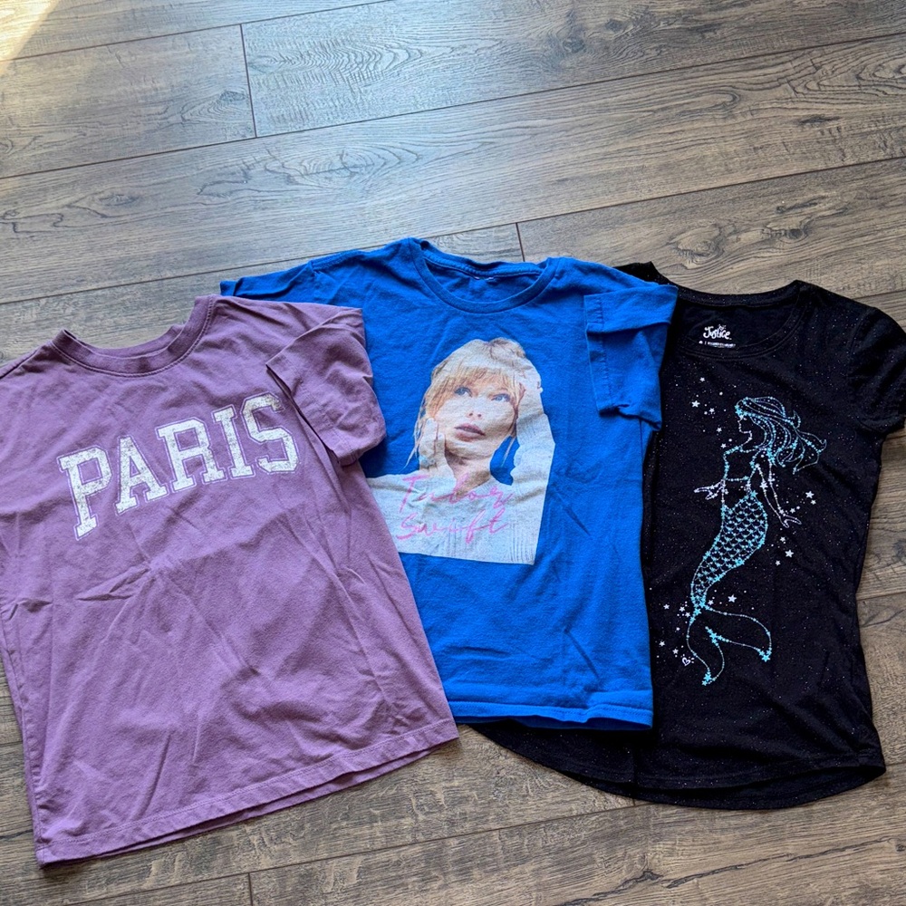 Cat & Jack Purple Paris, Blue Taylor Swift and Black mermaid 🧜‍♀️ Graphic T’s 8